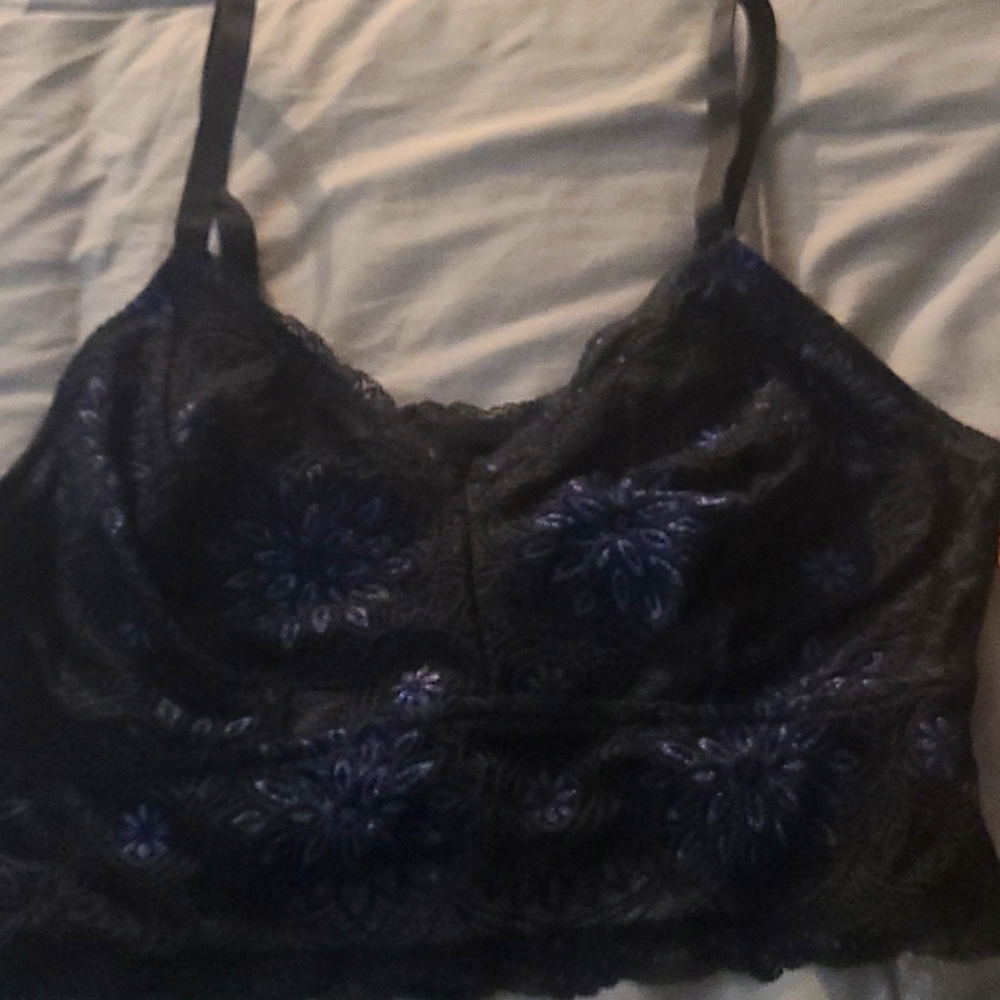 Colsie 1x black blue lace bralette nwt